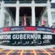 Aksi GMNI Jambi di Kantor Gubernur Jambi, bentangkan Baliho sepanjang 17 Meter